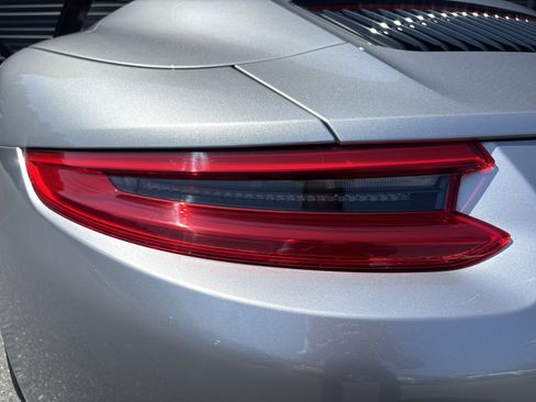 Used 2017 Porsche 911 Carrera image 28