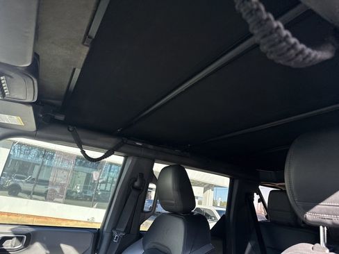 Used 2022 Ford Bronco Black Diamond image 31