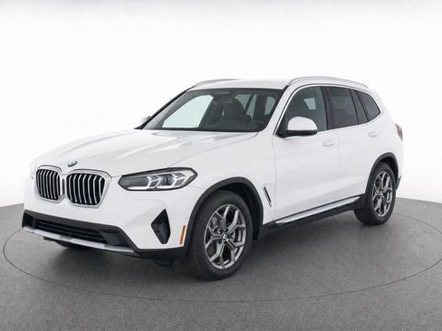 Used 2024 BMW X3 xDrive30i w/ Premium Essential Package AWD/4WD image 3