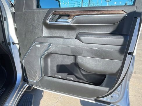 Used 2022 GMC Sierra 1500 Elevation w/ Elevation Premium Package image 11