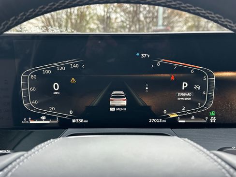 Used 2025 INFINITI QX80 Sensory image 30