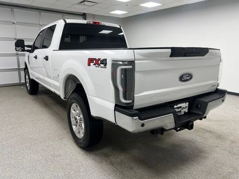 Used 2018 Ford F250 XL w/ Power Equipment Group AWD/4WD image 8