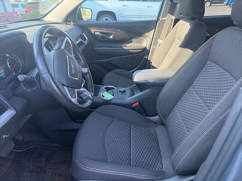 Used 2020 GMC Terrain SLE image 4