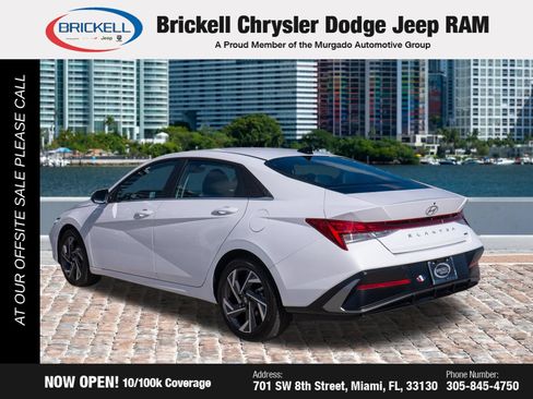Used 2025 Hyundai Elantra Limited FWD image 3