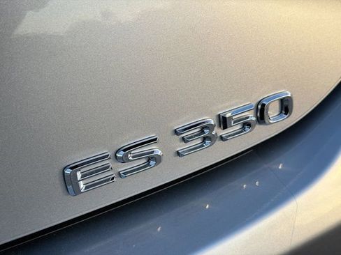 New 2025 Lexus ES 350 w/ Premium Package image 11