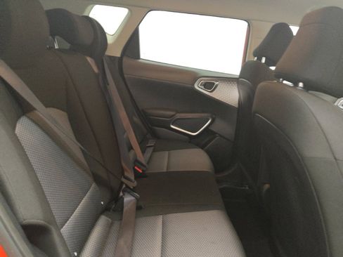 Used 2022 Kia Soul LX FWD image 19