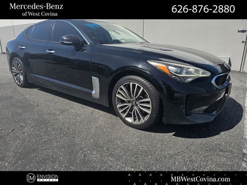 Used 2018 Kia Stinger Premium image 1