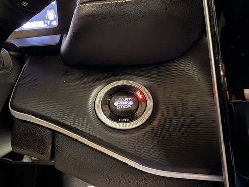 Used 2025 Jeep Grand Cherokee Altitude AWD/4WD image 19