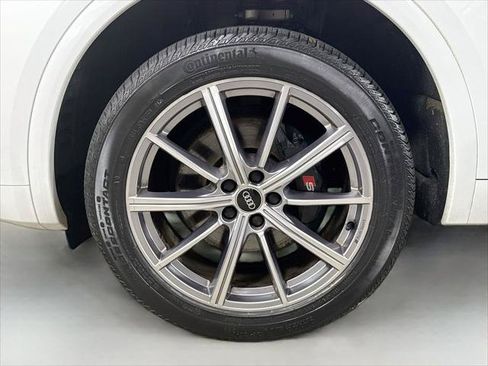 Certified 2022 Audi SQ5 Premium w/ Convenience Package AWD/4WD image 29