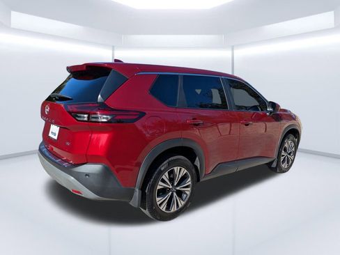 Used 2023 Nissan Rogue SV FWD image 4