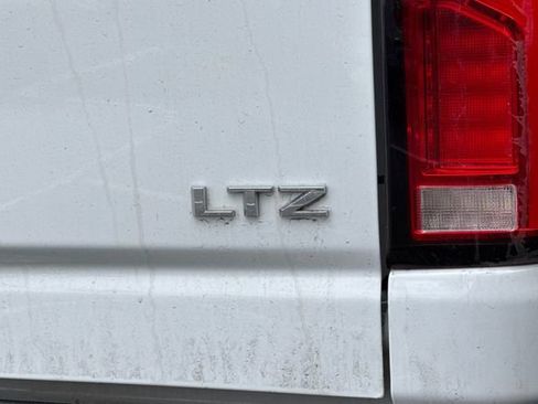 Used 2024 Chevrolet Silverado 2500 LTZ w/ LTZ Convenience Package image 50