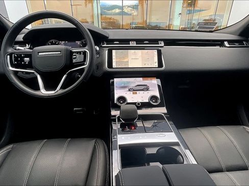 Used 2023 Land Rover Range Rover Velar R-Dynamic S image 19