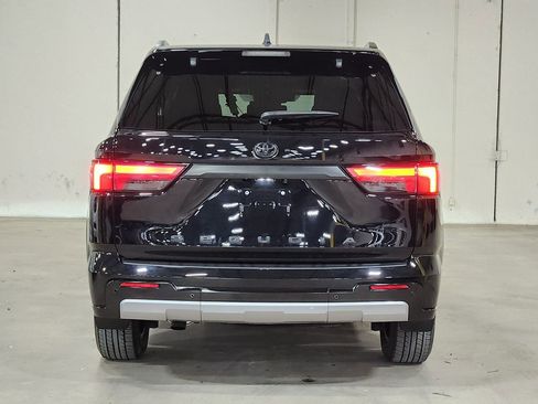Used 2024 Toyota Sequoia Limited image 10