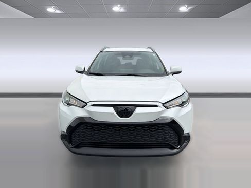 Used 2024 Toyota Corolla Cross AWD Hybrid image 6