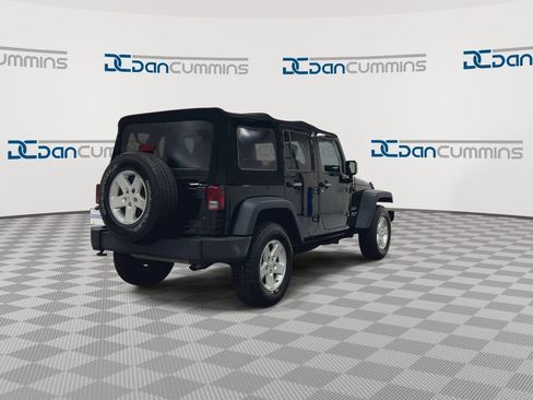 Used 2017 Jeep Wrangler Unlimited Sport w/ Quick Order Package 24S AWD/4WD image 8
