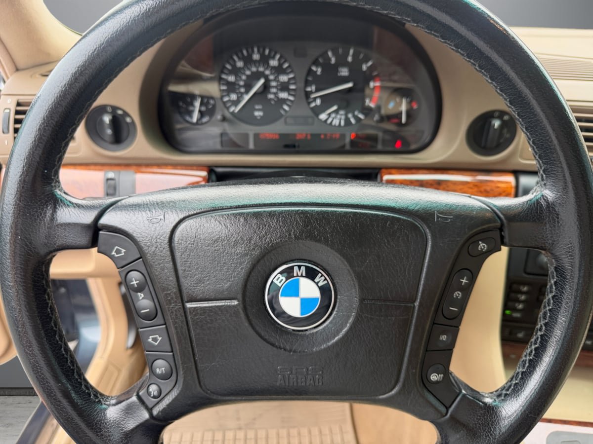 Used 2001 BMW 740iL RWD image 11