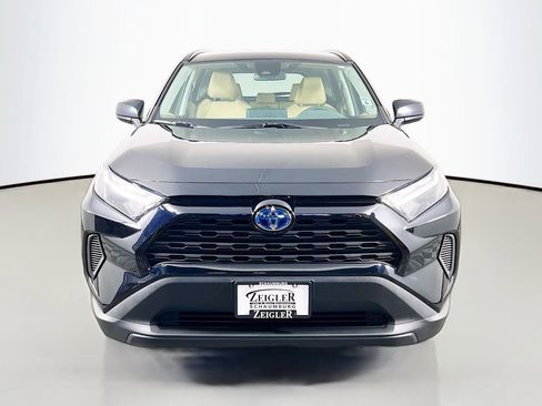 Used 2024 Toyota RAV4 LE AWD/4WD image 2