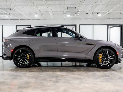 Used 2023 Aston Martin DBX 707 AWD/4WD image 1