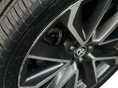 Used 2020 Toyota Corolla SE FWD image 42
