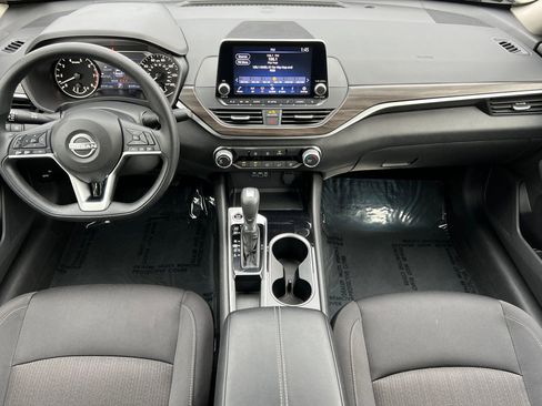 Certified 2024 Nissan Altima 2.5 SV image 14