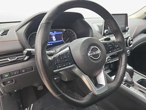 Used 2025 Nissan Sentra SR FWD image 16