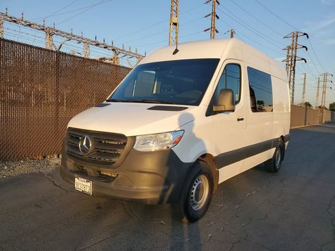 Used 2023 Mercedes-Benz Sprinter 2500 image 8