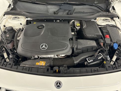 Certified 2019 Mercedes-Benz GLA 250 image 32