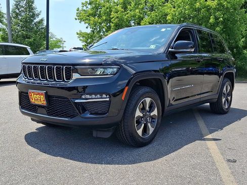 Certified 2023 Jeep Grand Cherokee 4WD 4xe image 3