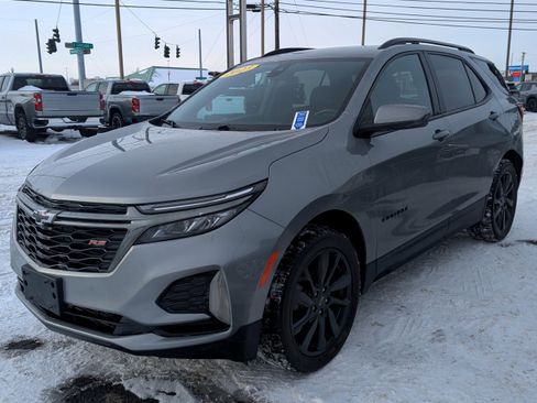 Used 2023 Chevrolet Equinox RS image 1