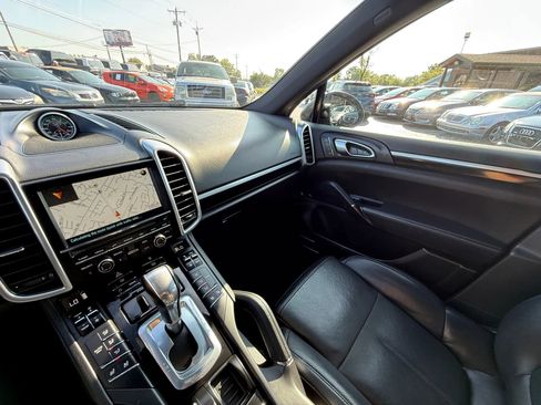 Used 2012 Porsche Cayenne image 20