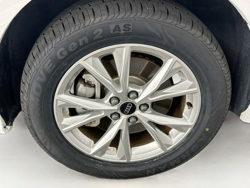 Used 2024 Audi Q3 2.0T Premium AWD/4WD image 11