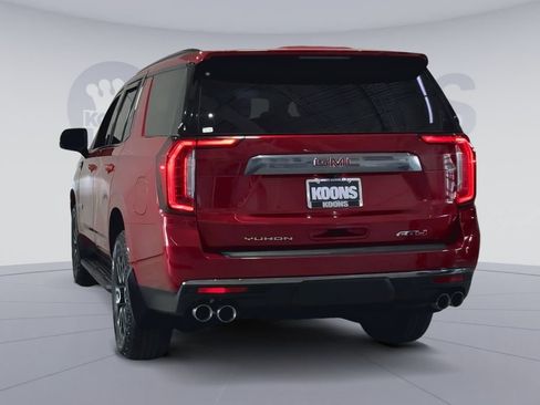 Used 2024 GMC Yukon AT4 w/ Technology Package AWD/4WD image 4