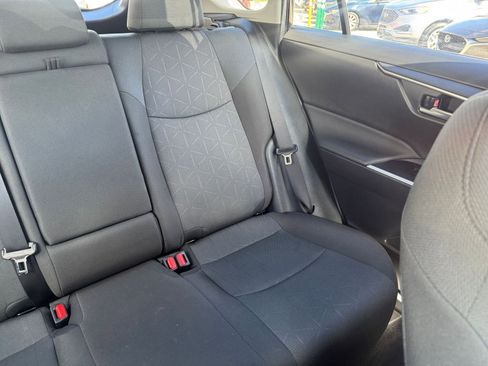 Used 2025 Toyota RAV4 XLE image 37