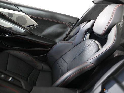 Used 2023 Chevrolet Corvette Stingray Premium Conv w/ Z51 Performance Package RWD image 35