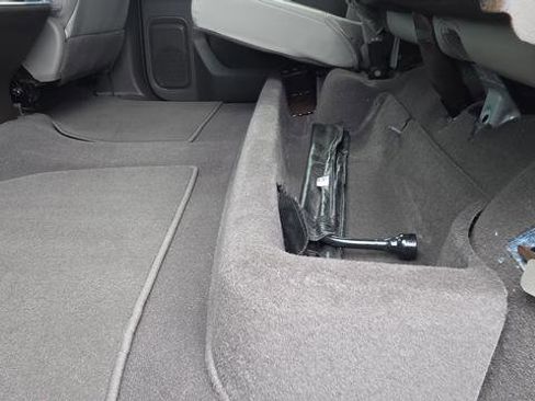 Used 2021 GMC Sierra 1500 SLT w/ SLT Premium Plus Package image 27