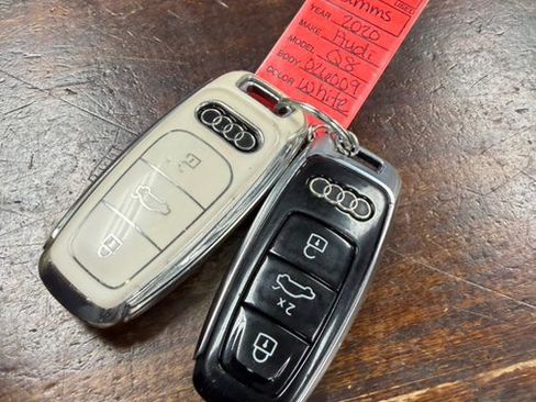 Used 2020 Audi Q8 Prestige w/ Prestige Package image 62