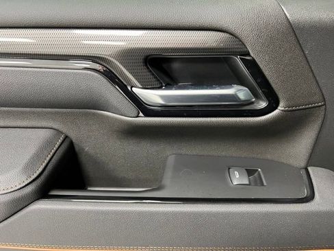 Used 2025 GMC Sierra 3500 AT4 w/ AT4 Premium Plus Package image 44