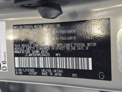 Certified 2021 Lexus GX 460 Premium w/ Premium Package AWD/4WD image 30