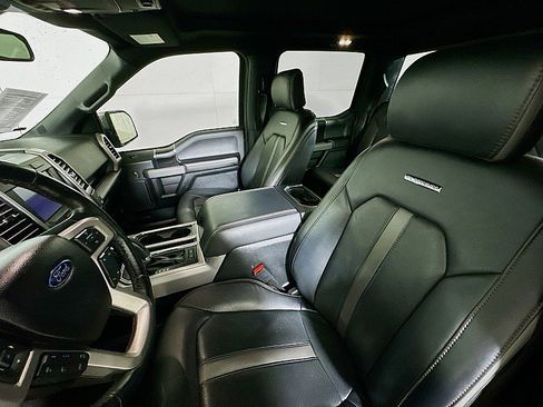 Used 2019 Ford F150 Platinum w/ Equipment Group 701A Luxury image 11