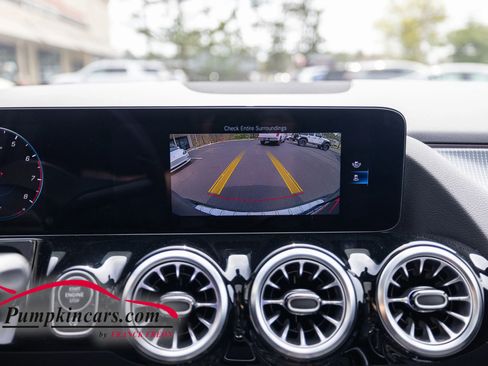 Used 2023 Mercedes-Benz GLA 250 4MATIC w/ Premium Package image 28