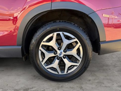 Used 2021 Subaru Forester Premium AWD/4WD image 41