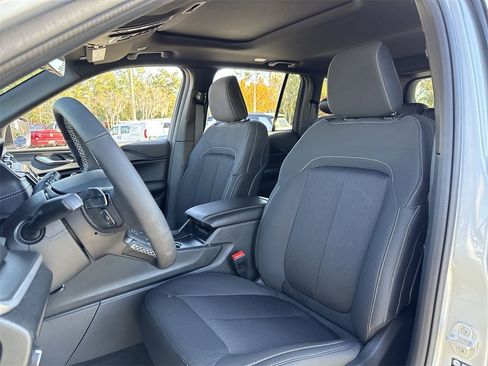 New 2025 Jeep Grand Cherokee Laredo X image 10