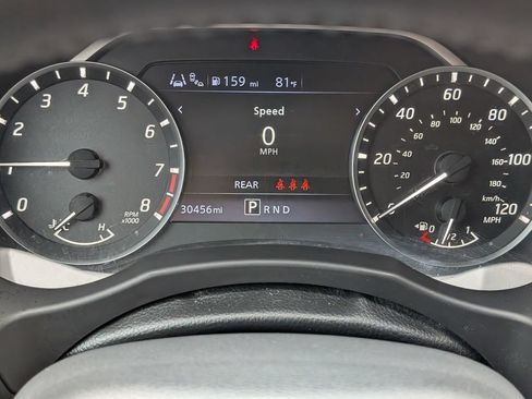 Used 2025 Nissan Frontier SV w/ SV Convenience Package RWD image 17