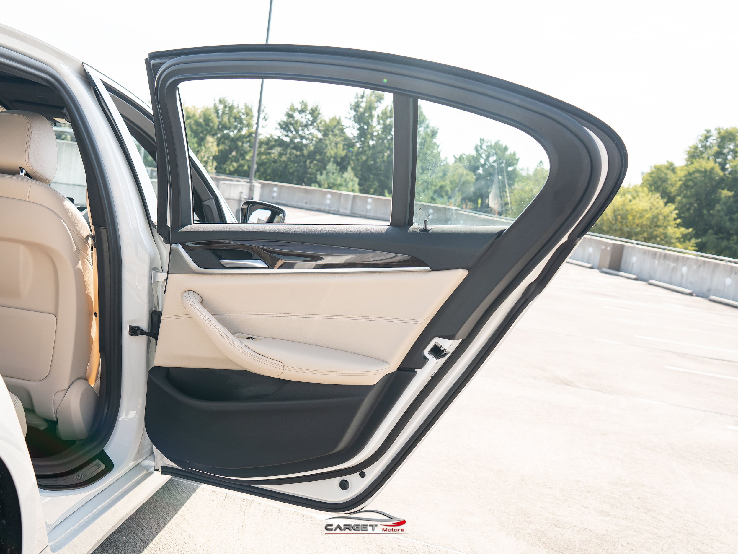 Used 2020 BMW 540i w/ Premium Package RWD image 41