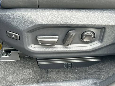 Used 2026 Toyota Tundra Platinum w/ TRD Off-Road Package AWD/4WD image 14