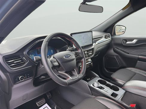 Used 2024 Ford Escape ST-Line Select w/ Tech Pack #2 AWD/4WD image 11