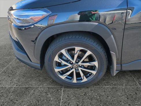 Certified 2024 Toyota Corolla Cross XLE image 14
