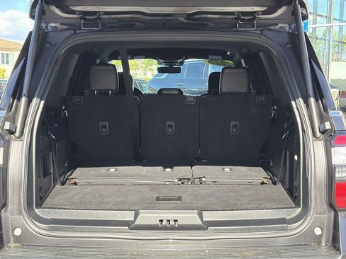 Used 2021 Ford Expedition Limited image 27