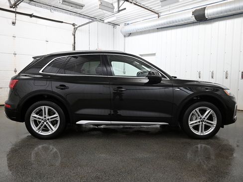 Used 2021 Audi Q5 e Prestige w/ Prestige Package image 39