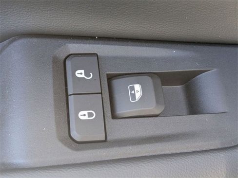 New 2025 Jeep Grand Cherokee Laredo image 31